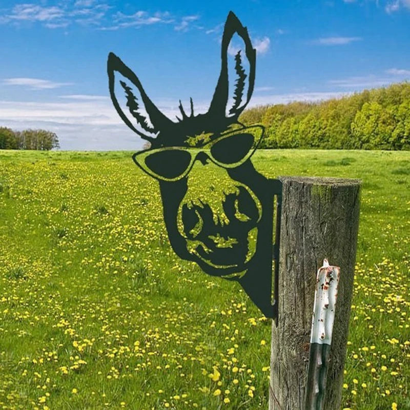 Garden Fence Decoration Home Decor Metal Peeping Cow Backyard Hang Artwork Animal Theme Funny Welcome Sign for Home Park