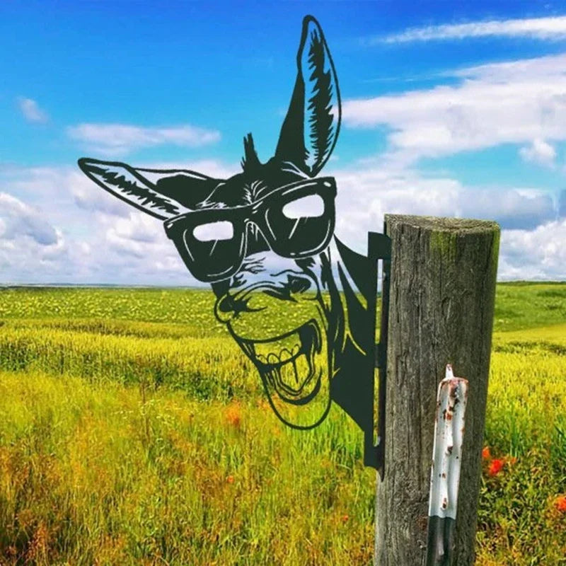 Garden Fence Decoration Home Decor Metal Peeping Cow Backyard Hang Artwork Animal Theme Funny Welcome Sign for Home Park